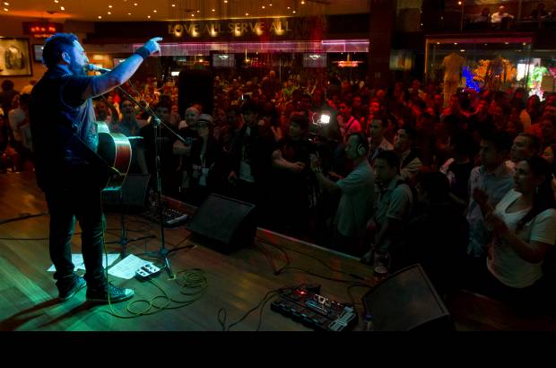 Fotos Edwin Bustamante Restrepo - Monte Pittman, el guitarrista de Madonna, se present&#243; en la noche del martes 27 de noviembre en Hard Rock Medell&#237;n. As&#237; estuvo la velada en im&#225;genes.
