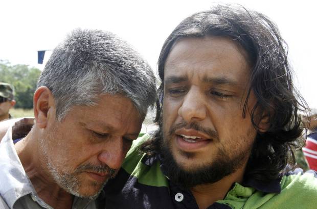 Fotos: Donaldo Zuluaga - Muy contento y quisiera que esto realmente sea un gesto de paz para todos los procesos que se est&#225;n dando actualmente en el pa&#237;s y queremos que sea para bien de la sociedad, dijo Le&#243;n Andr&#233;s.