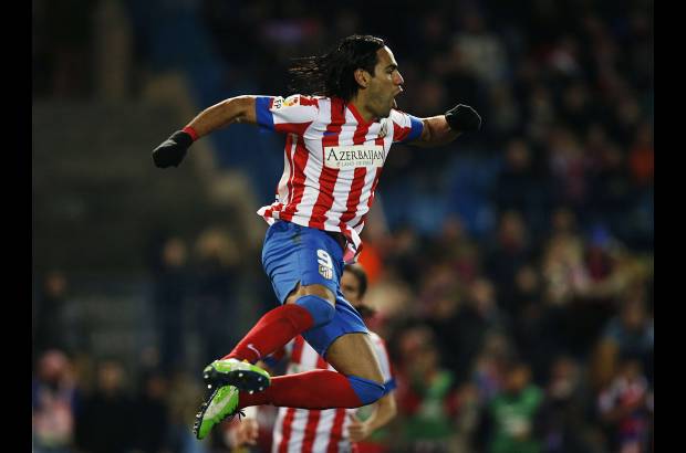 Reuters - En Agosto de 2011 el Atl&#233;tico de Madrid fich&#243; a Radamel Falcao Garc&#237;a por una suma estimada en 40 millones de euros.
