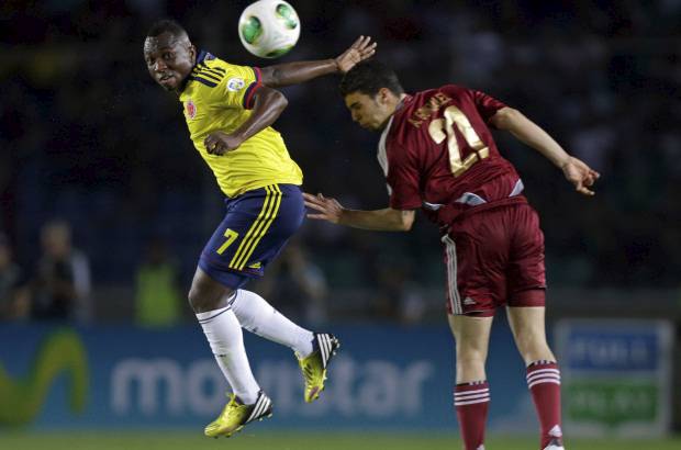 AP - Aunque Colombia manej&#243; siempre la pelota, las corridas de Armero por el costado izquierdo no hicieron mucho da&#241;o a la zaga venezolana.