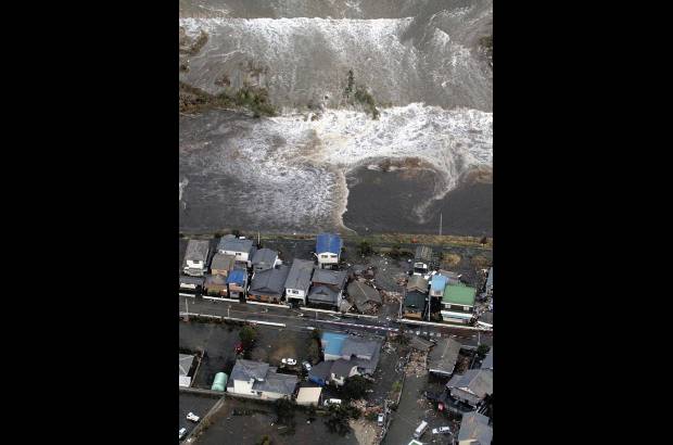 Reuters - El sismo ocurrió a una profundidad de 10 kilómetros, a unos 125 kilómetros de la costa oriental, indicó el Servicio Geológico de Estados Unidos.
