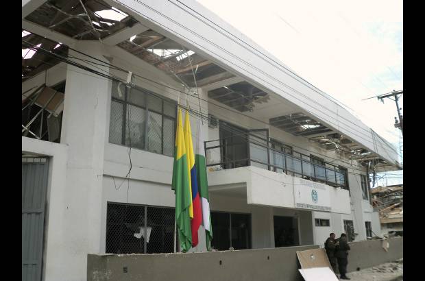 Reuters - El atentado se produjo con una moto cargada de explosivos que detonó cerca la estación de Policía de Tumaco.