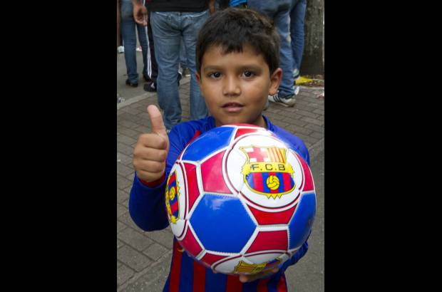 Edwin Bustamante - El mejor jugador del mundo, Lionel Messi, deleit&#243; junto a sus amigos a todos los asistentes al estadio Atanasio Girardot que disfrutaron de un espect&#225;culo lleno de f&#250;tbol y goles.