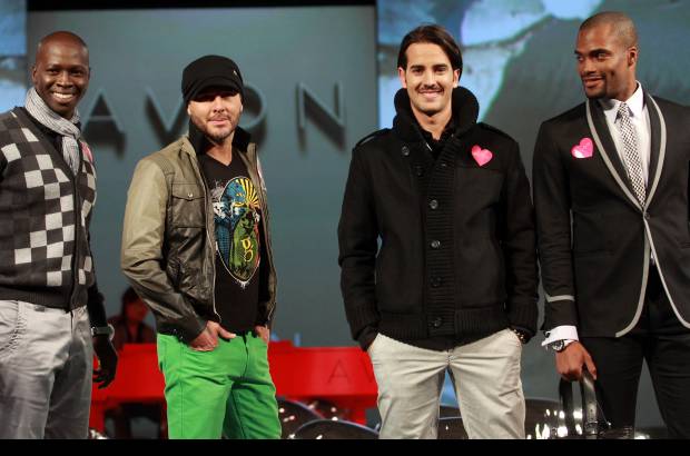 Colprensa-Raúl Palacios - Los galanes de la televisión nacional también se hicieron sentir.