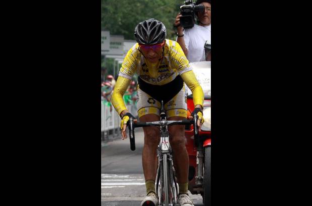 R&#243;binson S&#225;enz - Jairo Salas (Gw-Shimano) con un tiempo de 4:05:57 segundos gan&#243; la etapa de este jueves.