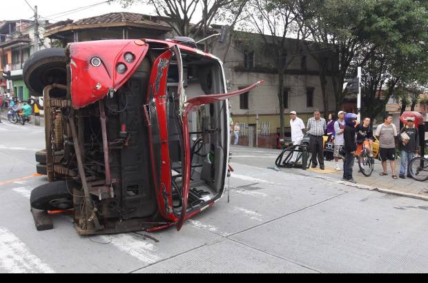 Hern&#225;n Vanegas - El siniestro tuvo lugar en el barrio Manrique, de Medell&#237;n.