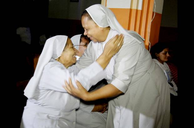 Donaldo Zuluaga - Las Lauritas celebran que su mentora fue elevada a los altares.