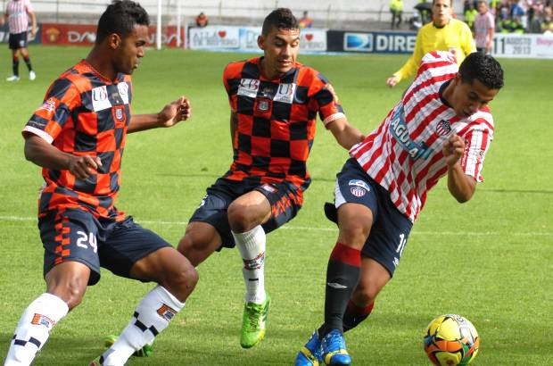 COLPRENSA - Junior visit&#243; al Chic&#243; en su patio y aunque no gan&#243; (1-1), sum&#243; un punto que lo mantuvo en la parte alta de la tabla.