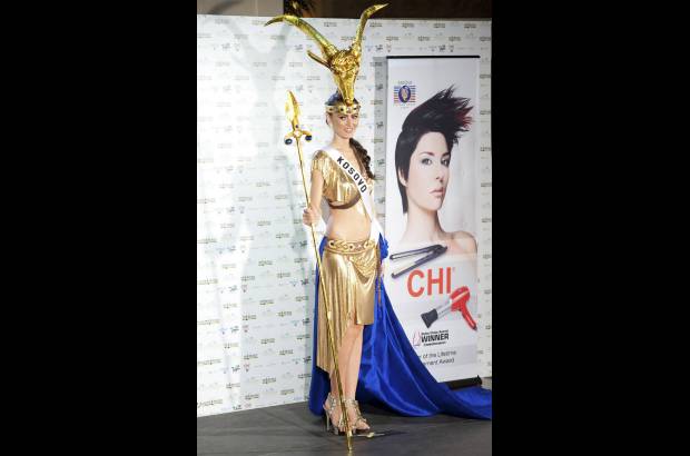 Reuters - Miss Kosovo, Keshtjella Pepshi.