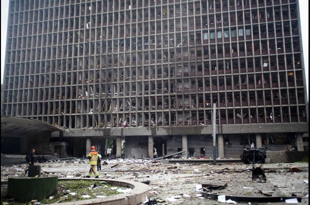 AP - El carrobomba explot&#243; en un complejo de edificios del Gobierno situado en el centro de Oslo.