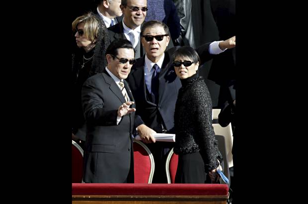 AP - A la ceremonia asisti&#243; el presidente de Taiwan Ma Ying-Jeou y su esposa Christine Chow Ma