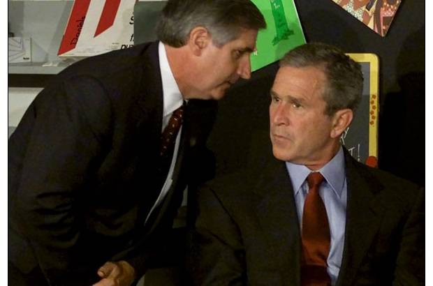 Archivo - La noticia al presidente de ese entonces de Estados Unidos, George Bush, le lleg&#243; cuando compart&#237;a en una escuela con algunos ni&#241;os.