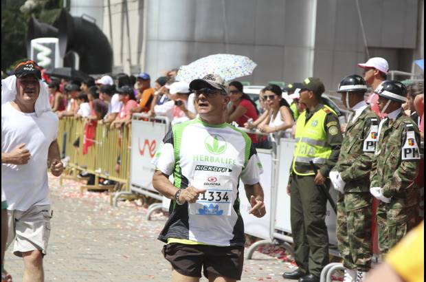 Esteban Jaramillo y Sebastián Salazar - Más de 10 mil competidores se dieron cita en esta histórica cita deportiva que se corría en las modalidades de 5, 10, 21 y 42 kilómetros.