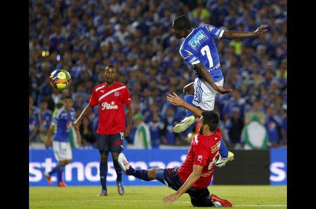 Reuters - Millonarios alcanz&#243; la estrella 14 al superar en la gran final de la Liga Postob&#243;n II-2012 al Independiente Medell&#237;n. Dram&#225;tica definici&#243;n desde los penaltis despu&#233;s de empatar 0-0 en la ida y 1-1 este domingo.