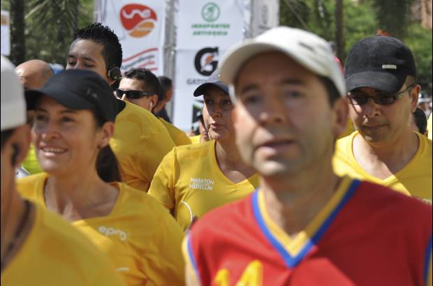 Esteban Jaramillo y Sebastián Salazar - Más de 10 mil competidores se dieron cita en esta histórica cita deportiva que se corría en las modalidades de 5, 10, 21 y 42 kilómetros