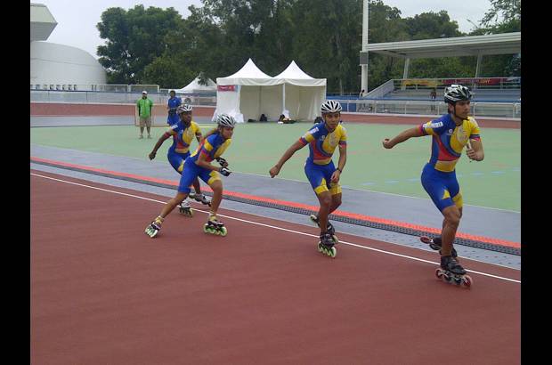 Cortes&#237;a - Los colombianos se alistan para las pruebas de patinaje.