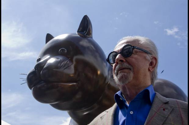 Esteban Vanegas - El maestro Fernando Botero celebra sus 80 años con la donación de una nueva obra a Medellín.