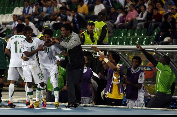 Colprensa - Una defensa desordenada y el mal estado físico de algunos jugadores guatemaltecos permitieron que Arabia le ajustara media docena de goles.