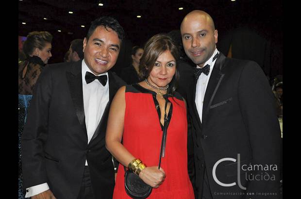 Foto Cámara Lúcida - Diego León Giraldo, Lina Cantillo y Gilmar Gómez.