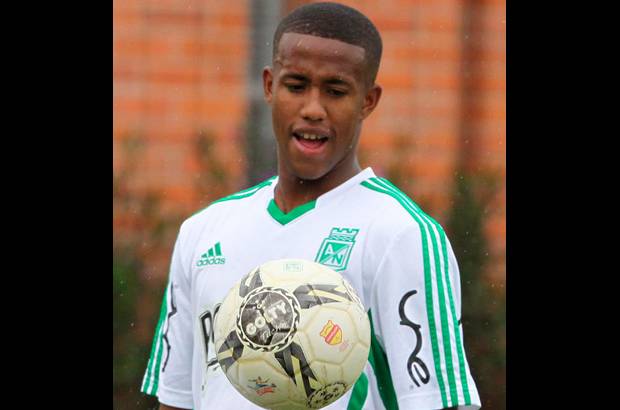 Stevenson Santana - Volante. 5 de febrero de 1990, Rionegro, Antioquia. 1,75 metros y 66 kilos.