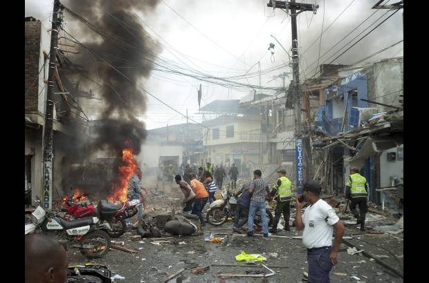 Reuters - "Vamos a convocar una marcha de la población para rechazar este atentado terrorista", dijo el alcalde de la localidad, Víctor Gallo.