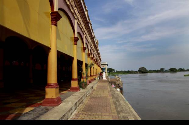 Foto Donaldo Zuluaga - El r&#237;o Sin&#250; bordea buena parte de Lorica.
