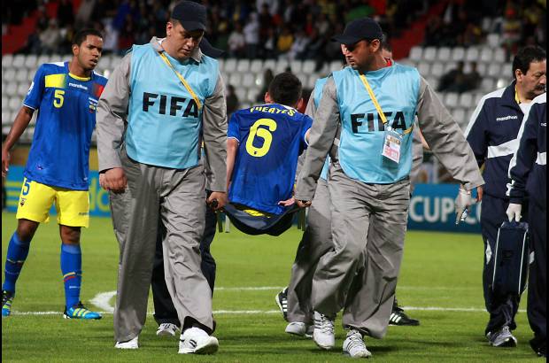 Colprensa - &quot;No creo que haya que atacar a los jugadores. El f&#250;tbol ecuatoriano est&#225; creciendo y los muchachos madurando&quot;, dijo Rosero, contento por &quot;la buena actitud&quot; de sus jugadores y contrariado por haber cedido el empate al final.