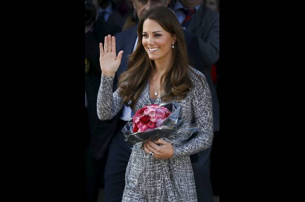 AP - La Duquesa de Cambridge hizo su primera aparici&#243;n p&#250;blica oficial de 2013 en el Centro Hope House en la municipalidad de Clapham en Londres.