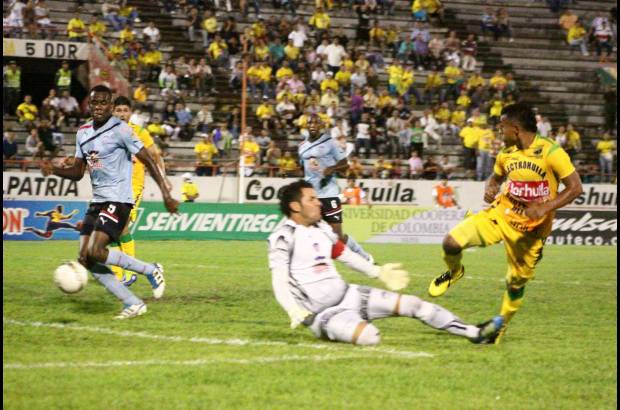 Colprensa - Huila 2 - 3 Junior