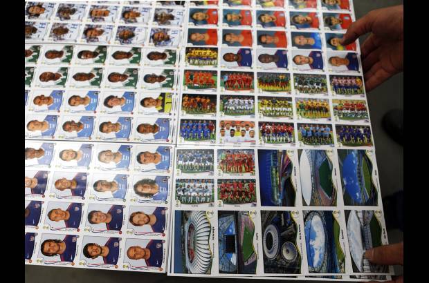 Reuters - En Tambore, un barrio industrial de Sao Paulo, está la fábrica de Panini en Brasil. Allí se produce el álbum del Mundial de Fútbol para dicho país.