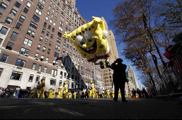 Reuters - Un a&#241;o m&#225;s los almacenes Macy&#39;s alegraron con su desfile el d&#237;a de Acci&#243;n de Gracias.
