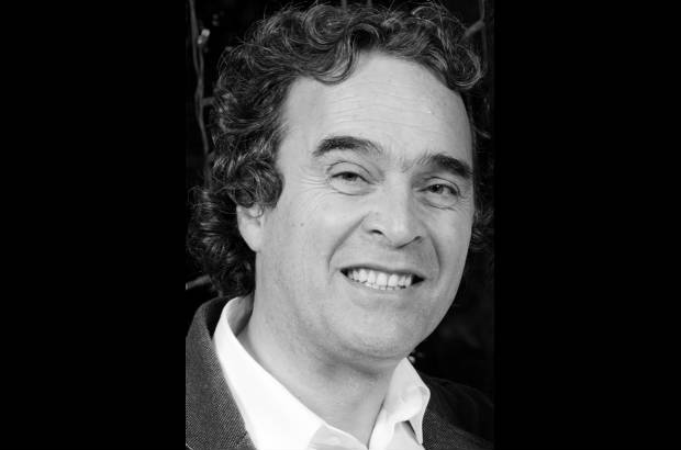 Sergio Fajardo Valderrama - Gobernador de Antioquia - &quot;Cuando era subdirector del diario me toc&#243; el campeonato de Medell&#237;n despu&#233;s de 45 a&#241;os de no ganar el torneo. Eso fue en 2002. Y all&#225; donde la inmensa mayor&#237;a era hincha del Nacional, los poquitos que &#233;ramos fan&#225;ticos del DIM nos dimos una fiesta y yo me gan&#233; las apuestas&quot;.