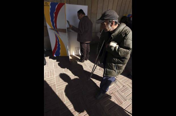 - Los colombianos madrugaron a votar.