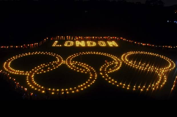 Reuters - Londres le da la bienvenida a los Juegos Olímpicos 2012.