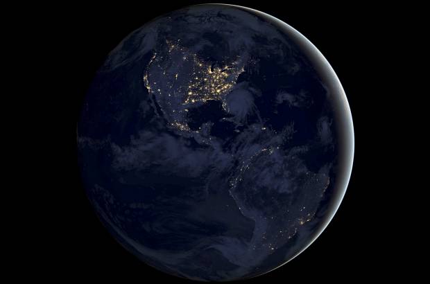 Nasa - Foto: el continente am&#233;ricano. La imagen fue posible gracias al radi&#243;metro de infrarojo visible (VIIRS, por su sigla ingl&#233;s), que permite detectar la luz en una amplia gama de longitudes de onda desde los verdes al infrarrojo cercano.