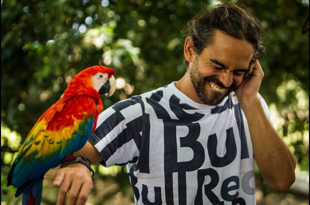 FOTO CORTESIA - COLPRENSA - Adem&#225;s de ejecutar sus mejores saltos, Orlando intercambi&#243; costumbres, comparti&#243; experiencias, disfrut&#243; del paisaje y vivi&#243; las maravillas de este hermoso lugar, l&#237;nea imaginaria que divide a estos tres pa&#237;ses latinoamericanos.