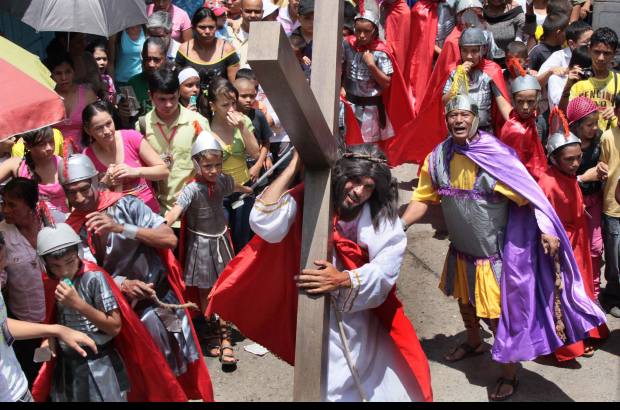 Manuel Saldarriaga - Los antioqueños siguen con fervor los rituales de Semana Santa.