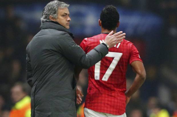 AP - Mientras los merengues intentaban alcanzar un tanto que llevara el partido a la pr&#243;rroga, lleg&#243; expulsi&#243;n de Nani, que lanz&#243; una patada a Arbeloa y dej&#243; a los suyos con diez.