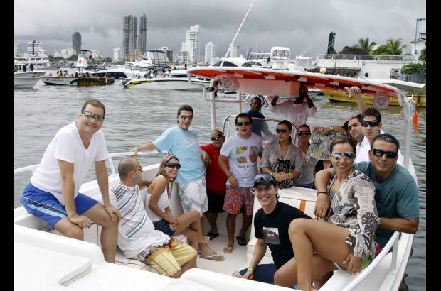 - Muy animada estaba la comitiva de Antioquia que acompaña a Natalia Gallo en Cartagena.