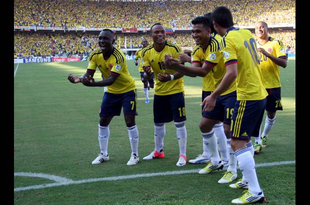 Colprensa - Con goles de Radamel Falcao García, un doblete de Teófilo Gutiérrez y Camilo Zúñiga, la Selección Nacional de mayores le quitó un invicto de 19 fechas al campeón de América.