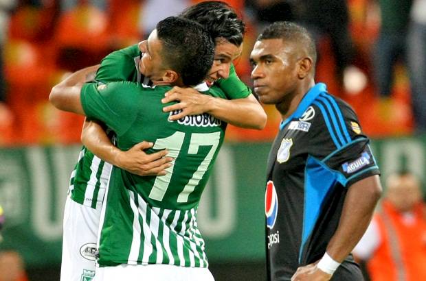 JUAN ANTONIO S&#193;NCHEZ - A solo dos segundos del final Sherman C&#225;rdenas se las ingeni&#243; para salvar la papeleta y con un golazo poner el triunfo del verde.