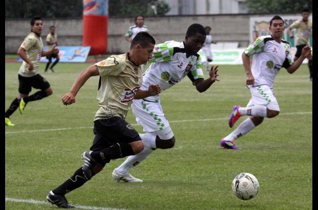 Edwin Bustamante - Itag&#252;&#237; y Chic&#243; empataron 1-1 en Ditaires.