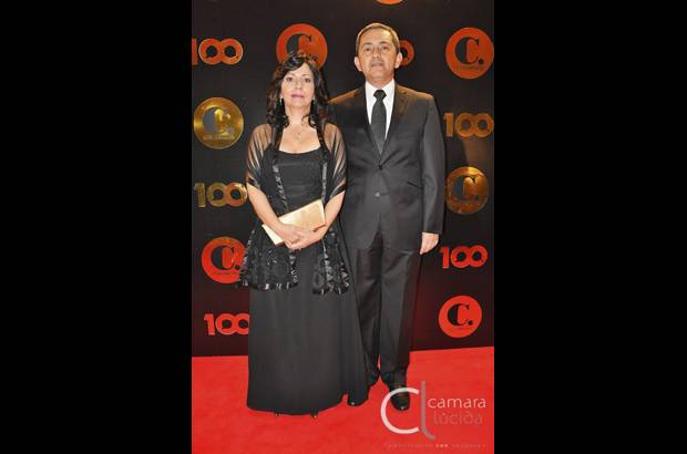 Foto Cámara Lúcida - Luz Helena Gaviria y Gustavo Russi.