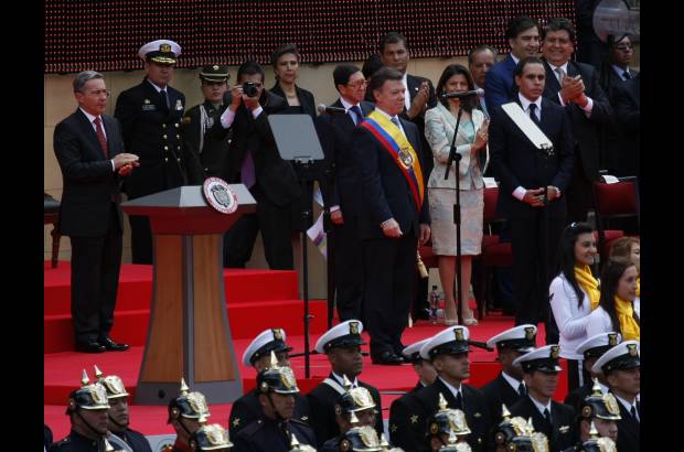 AP - El presidente Juan Manuel Santos dijo que buscar&#225; la unidad nacional y la equidad social.