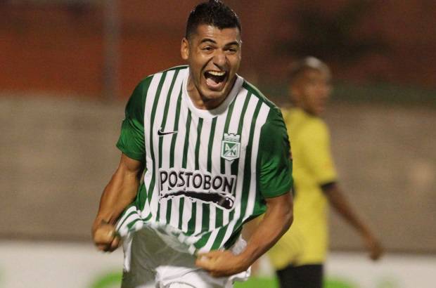 FOTOS HERN&#193;N VANEGAS - El goleador J&#233;fferson Duque hizo la suya. Recibi&#243; el bal&#243;n fuera del &#225;rea, lo cubri&#243; y con potencia venci&#243; otra vez al golero itag&#252;ise&#241;o.