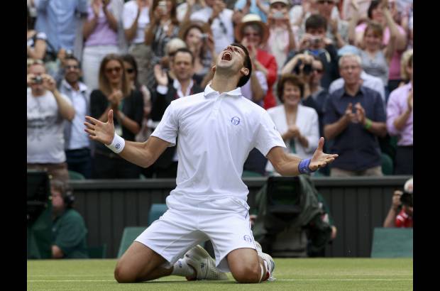Reuters - Con su acceso a la final del All England Club, Djokovic se convertirá este lunes 4 de julio en número uno del mundo, puesto del que desbancará a Rafael Nadal aun cuando éste revalidara su título de 2010, después de 56 semanas del español en lo más alto del ranquin.