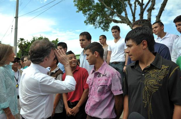 Presidencia de la Rep&#250;blica - Al finalizar la ceremonia el Primer Mandatario se mostr&#243; conmovido y asegur&#243; que hoy era un d&#237;a especial.