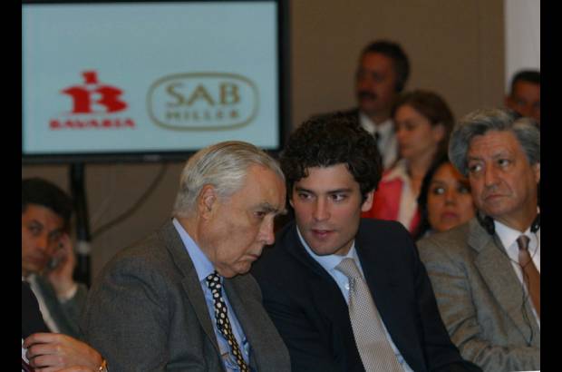 - Julio Mario Santo Domingp en la presentaci&#243;n oficial del nuevo Presidente de Bavaria S.A., el alem&#225;n surafricano Karl Lipper.