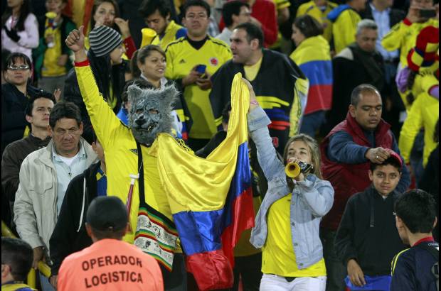 Colprensa - Fiesta en las tribunas de El Camp&#237;n.
