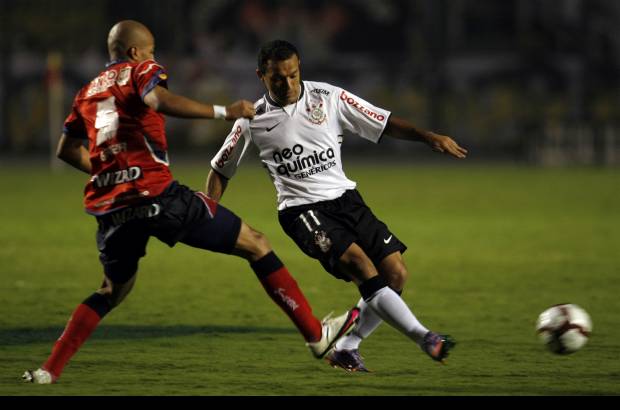 Reuters - El DIM jug&#243; mejor en el segundo tiempo, pero la falta de punter&#237;a volvi&#243; a marcar el paso del equipo de Leonel &#193;lvarez, quien termin&#243; molesto por la falta de definici&#243;n.